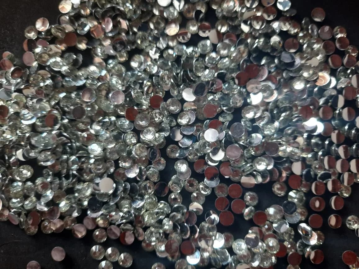 Silver Stones for Fashion Embellishments