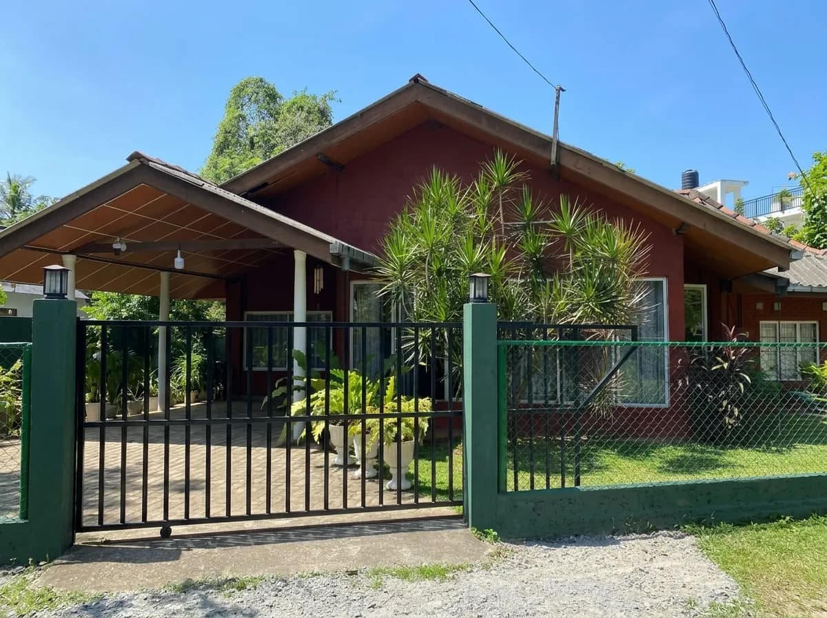 3 bedroom semi-furnished house for sale in Kelaniya