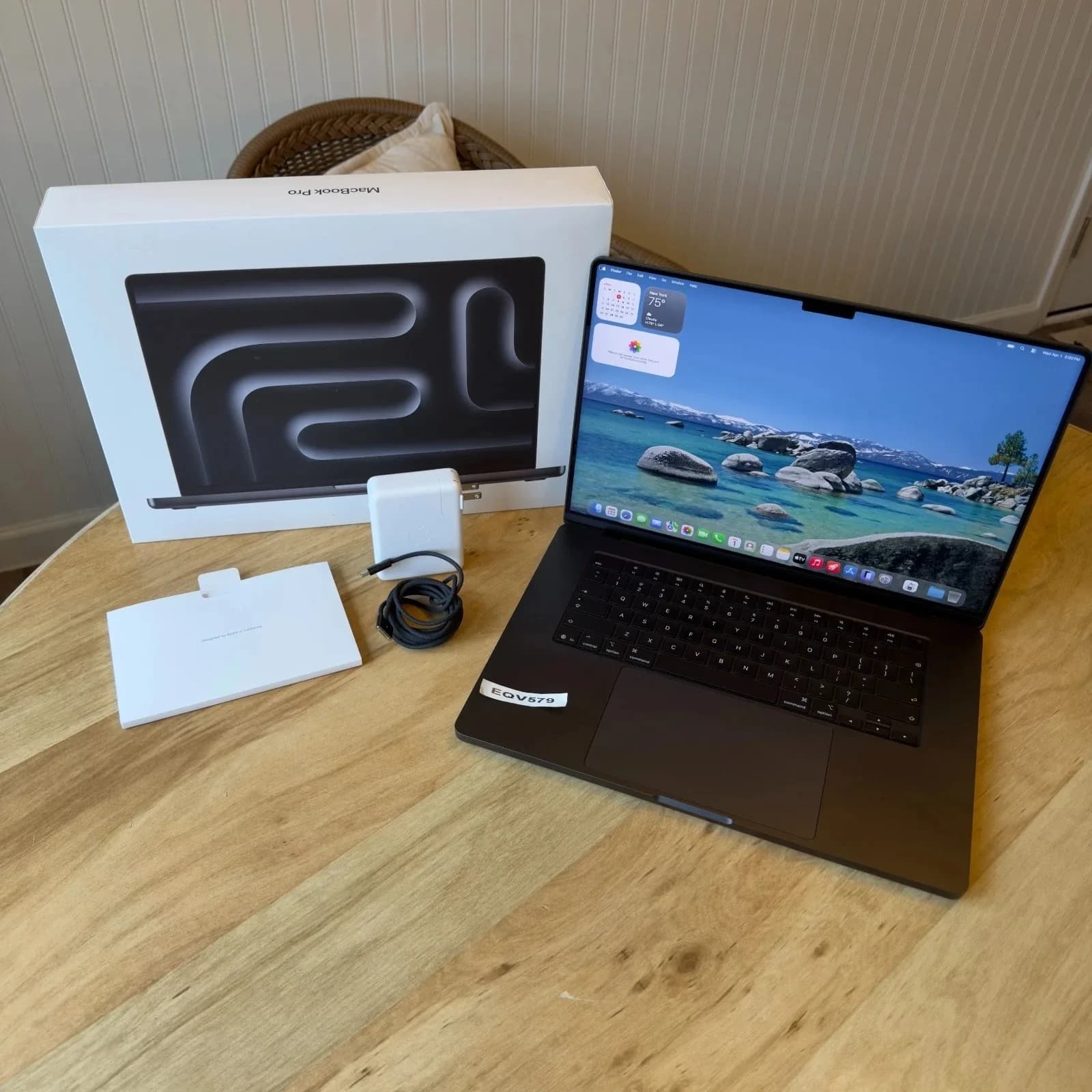 Apple Macbook Pro 16" 2026 - WhatsApp Chat : +1 616-337-6387